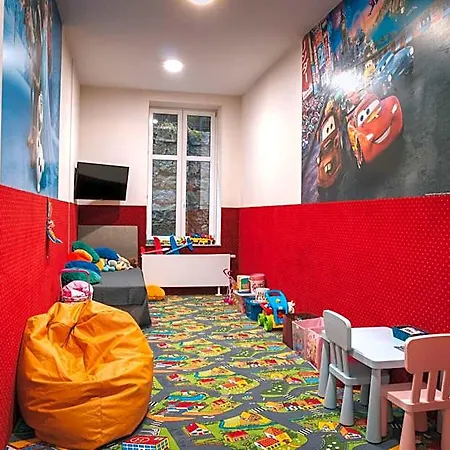 Grey Hotel 3*